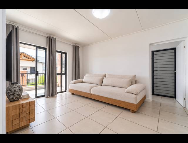 3 BEDROOM APARTMENT TO LET IN BALLITO CENTRAL